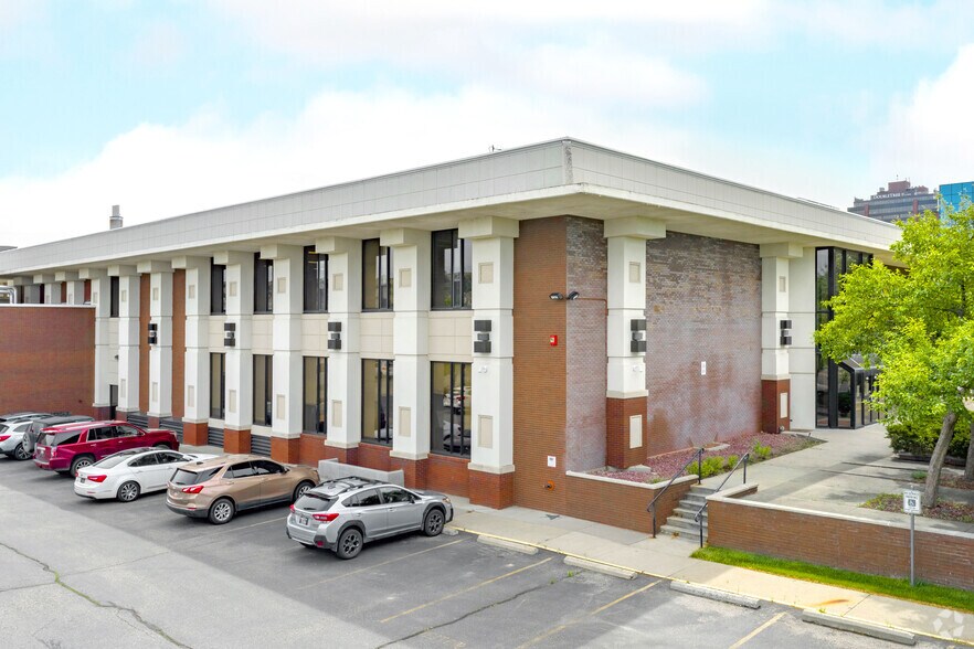 More Photos Of 401 N 28th St, Billings Office For Sale