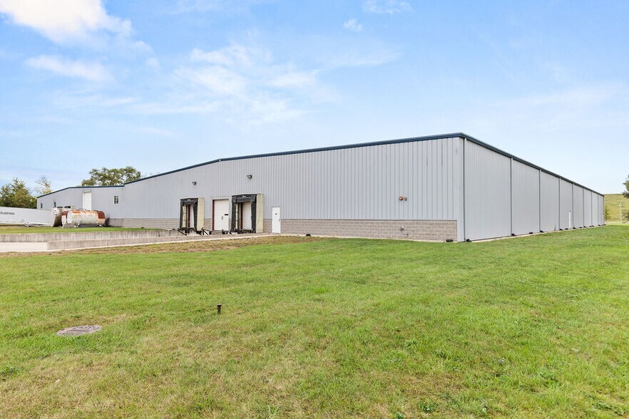 More Photos Of 2000 Ashley Rd, Morris Manufacturing For Lease
