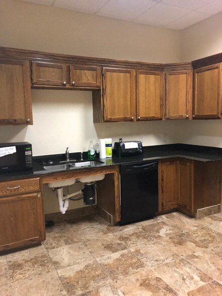 More Photos Of 1001 Long Prairie Rd, Flower Mound Medical For Sale