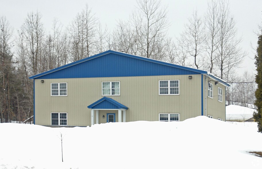 Primary Photo Of 2210 Portland Rd, Arundel Office For Sale