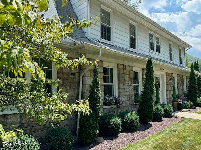 More Photos Of 811 S Market St, Williamsport Office Residential For Lease