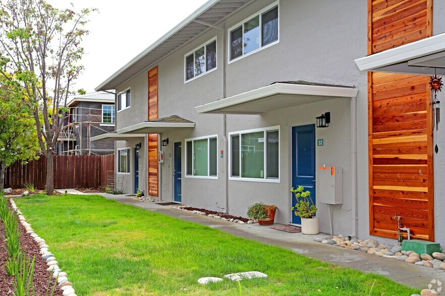 More Photos Of 2275 Grove Way, Castro Valley Apartments For Sale