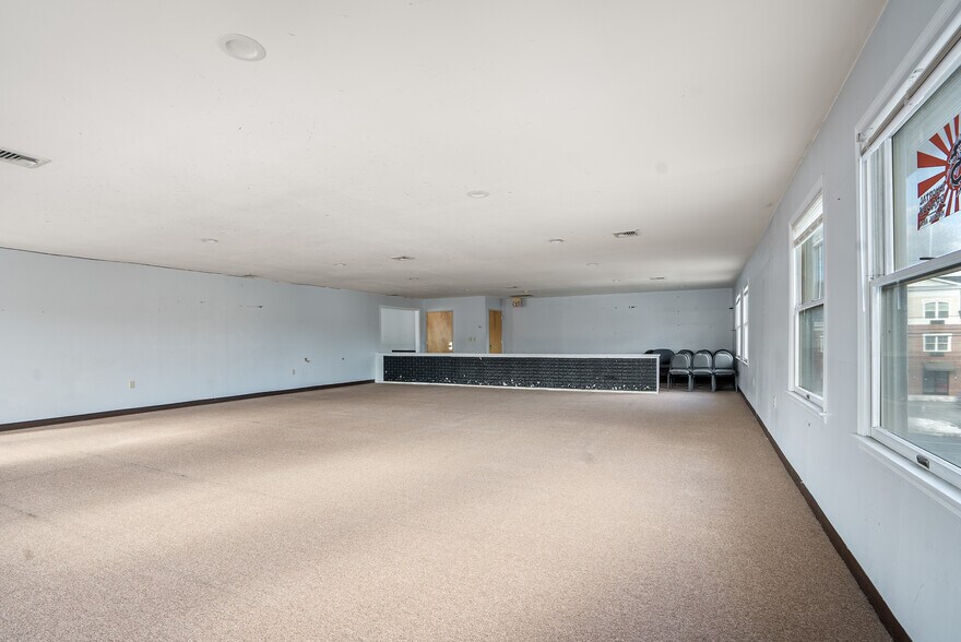 More Photos Of 234 Main St, Lincoln Park Storefront Retail Office For Lease