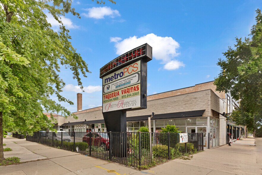 Primary Photo Of 700 E 47th St, Chicago Storefront For Sale