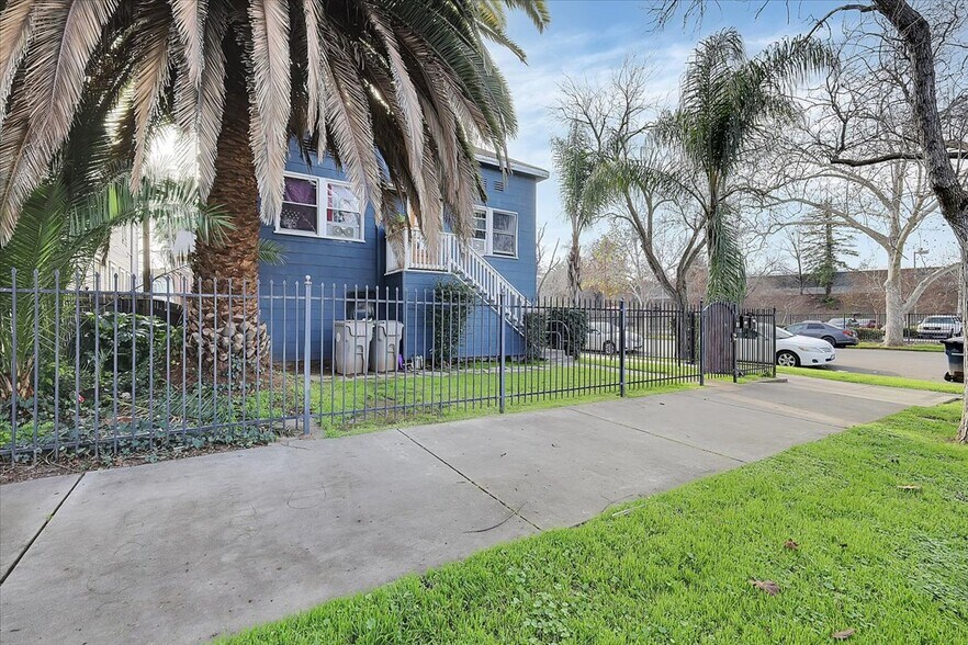 More Photos Of 2611 Alhambra, Sacramento Multifamily For Sale