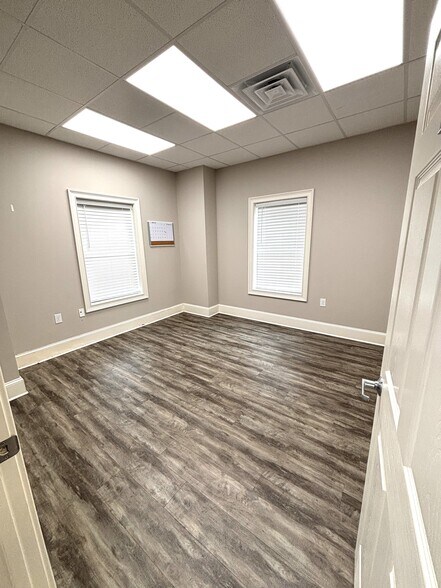More Photos Of 629 E Forsyth St, Americus Office For Sale