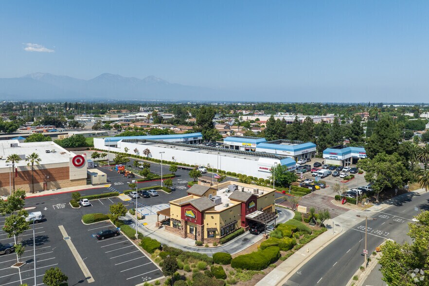 More Photos Of 625 Rio Rancho Rd, Pomona Fast Food For Sale