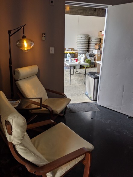 More Photos Of 306 Water St, Brooklyn Warehouse For Lease