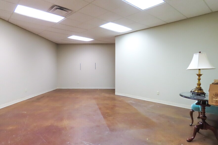 More Photos Of 500-514 W Atlanta St, Broken Arrow Medical For Lease