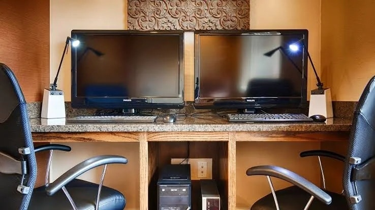 More Photos Of 2251 N Trade Days Blvd, Canton Hotel For Sale