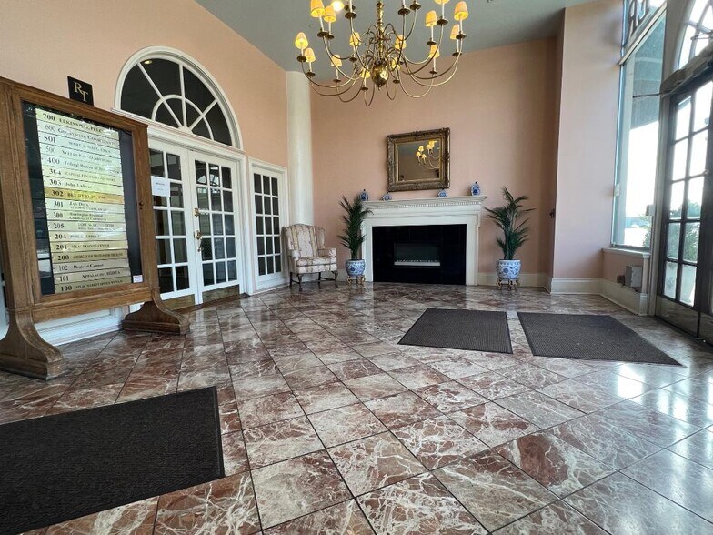 More Photos Of 1108 3rd Ave, Huntington Office For Lease