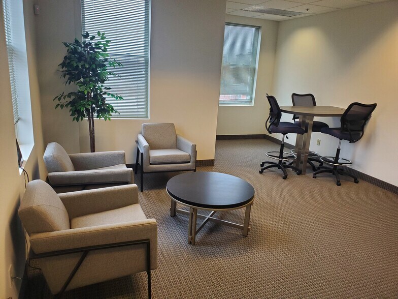 More Photos Of 17 W Miner St, West Chester Office For Lease