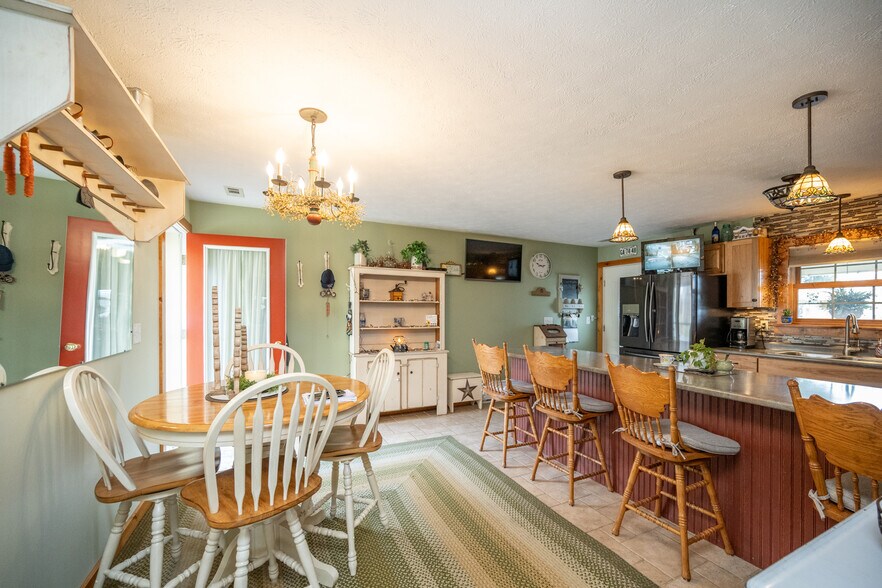 More Photos Of 17848 Garrett Hwy, Oakland Apartments For Sale