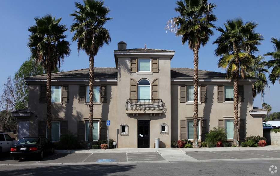 Primary Photo Of 7119 Indiana Ave, Riverside Office For Lease