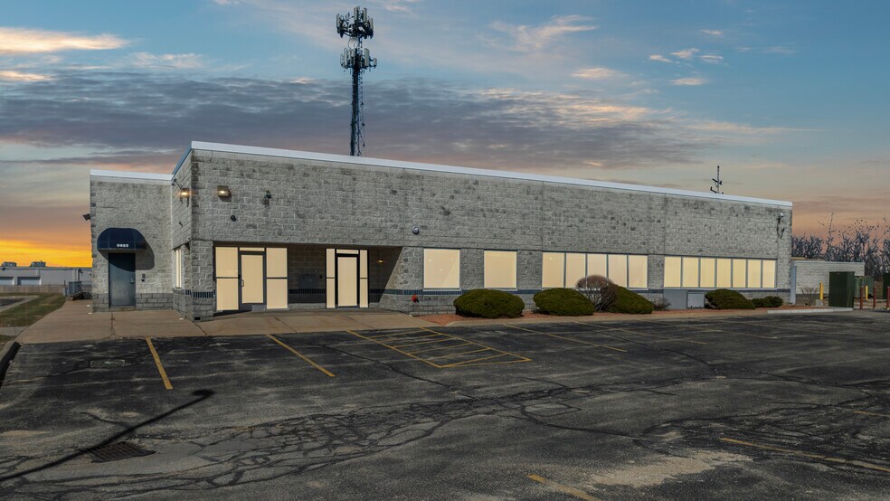 More Photos Of 5825 N 99th St, Milwaukee Office For Lease