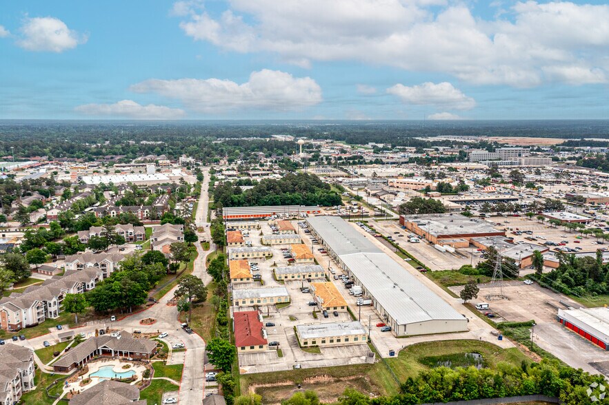 More Photos Of 25329 Budde Rd, The Woodlands Unknown For Lease