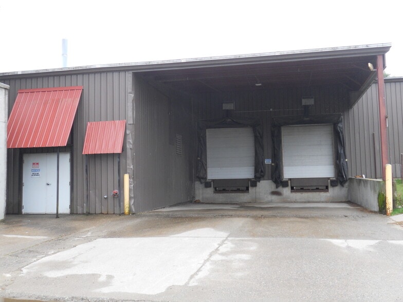 More Photos Of 10 Precision Dr, North Springfield Industrial For Lease