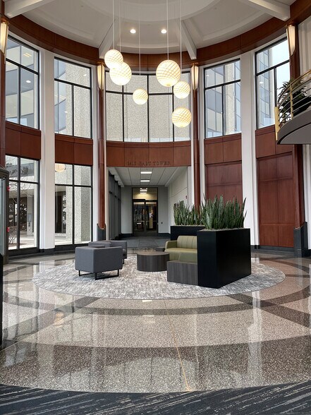 More Photos Of 1415 W 22nd St, Oak Brook Unknown For Lease