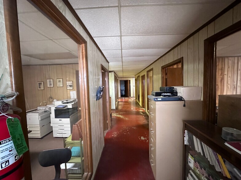 More Photos Of 388 Highway 62 E, Salem Warehouse For Sale