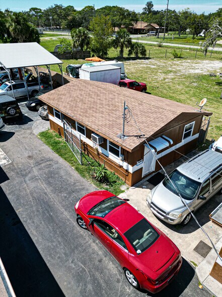 More Photos Of 14825 US Highway 19, Hudson Service For Sale