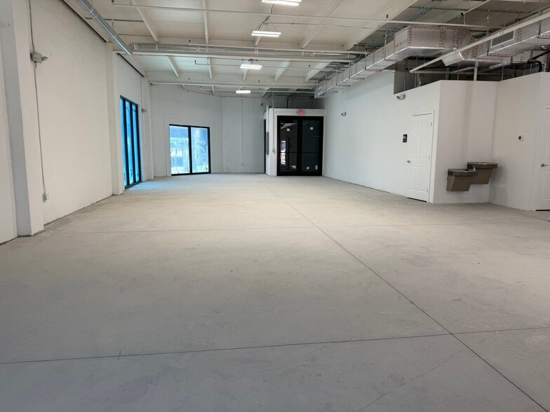 More Photos Of 591 NW 29th St, Miami Warehouse For Lease