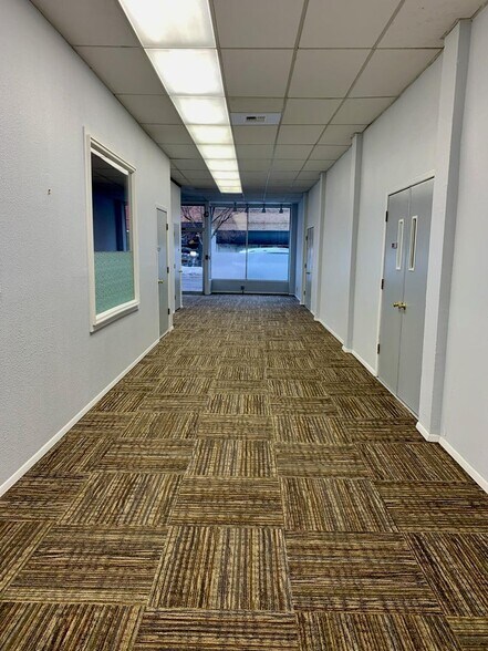 More Photos Of 1011 Main St, Klamath Falls Storefront Retail Office For Lease