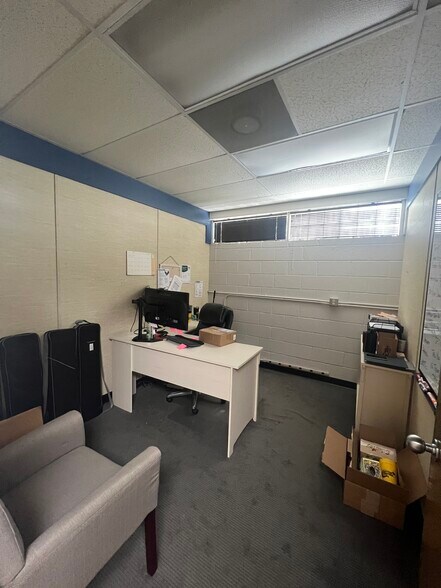 More Photos Of 155 Woolco Dr, Marietta Warehouse For Lease