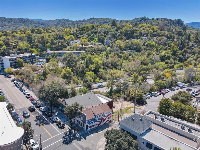 More Photos Of 25 W Main St, Los Gatos Storefront For Sale