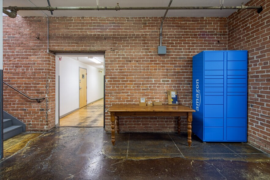More Photos Of 1148 E 18th St, Oakland Apartments For Sale