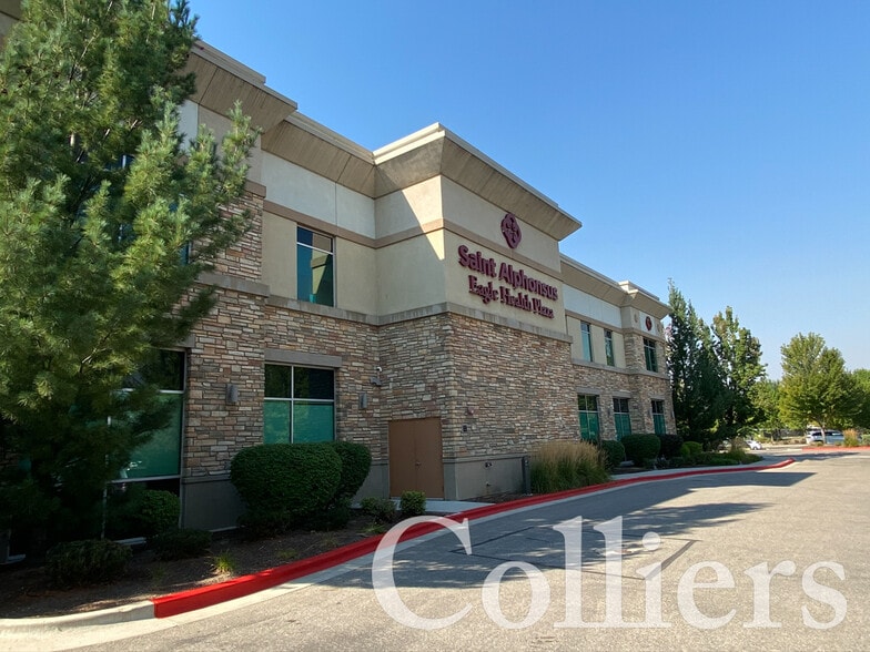 More Photos Of 323 E Riverside Dr, Eagle Medical For Lease