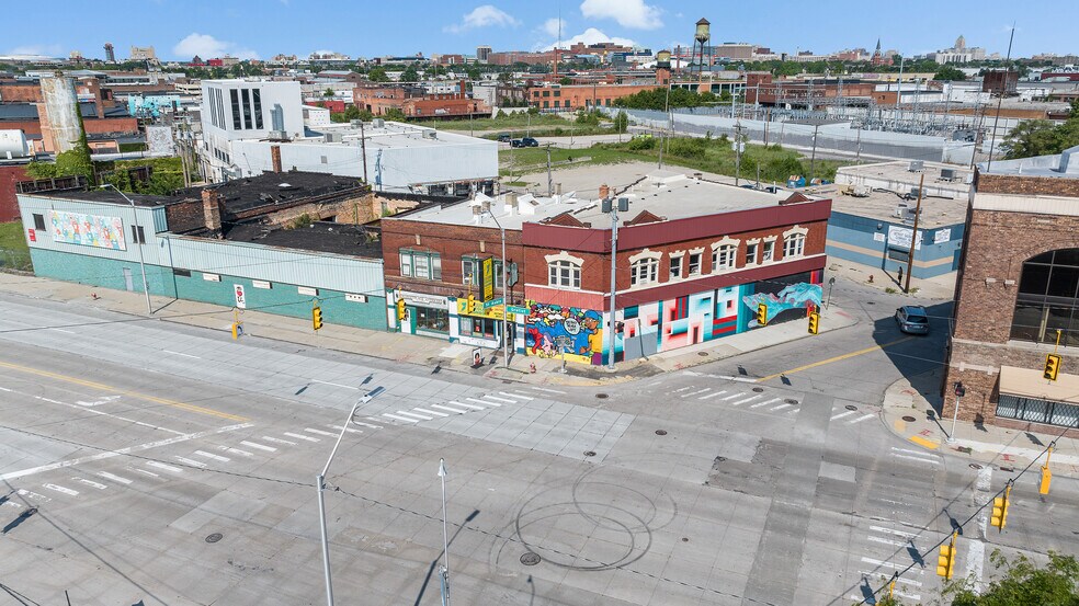 More Photos Of 2055 Gratiot Ave, Detroit Storefront Retail Office For Lease