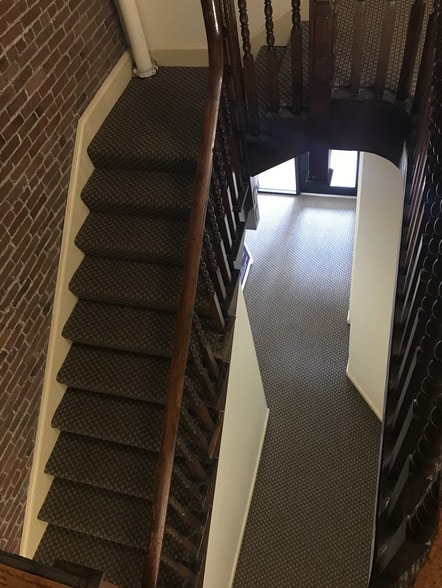 More Photos Of 297 Newbury St, Boston Storefront Retail Office For Lease
