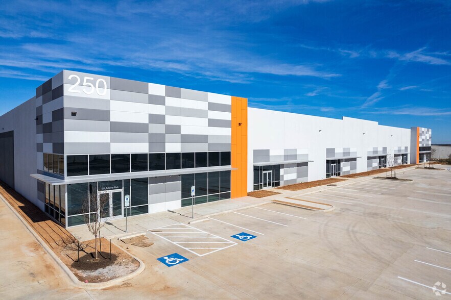 More Photos Of 250 Gateway, Kyle Warehouse For Sale