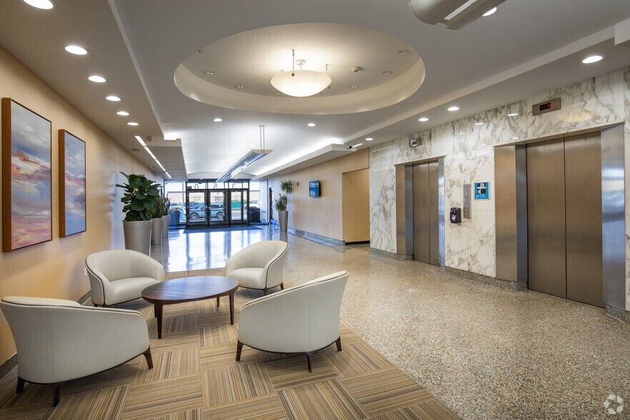 More Photos Of 350 Motor Pky, Hauppauge Office For Lease