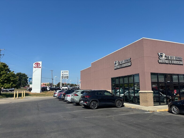 More Photos Of 3040 W Broadway Blvd, Sedalia Unknown For Lease