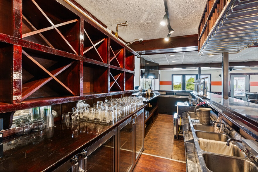 More Photos Of 60 Mile Rd, Wells Restaurant For Sale