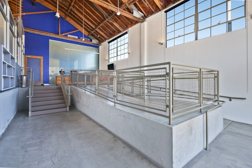 More Photos Of 3515 Eastham Dr, Culver City Loft Creative Space For Sale