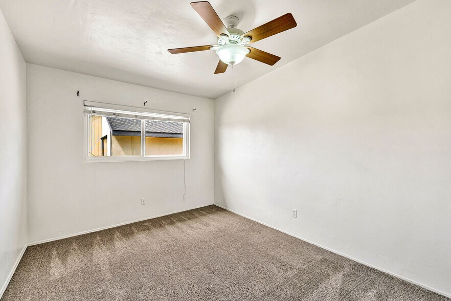 More Photos Of 330 9th St, Del Mar Apartments For Sale