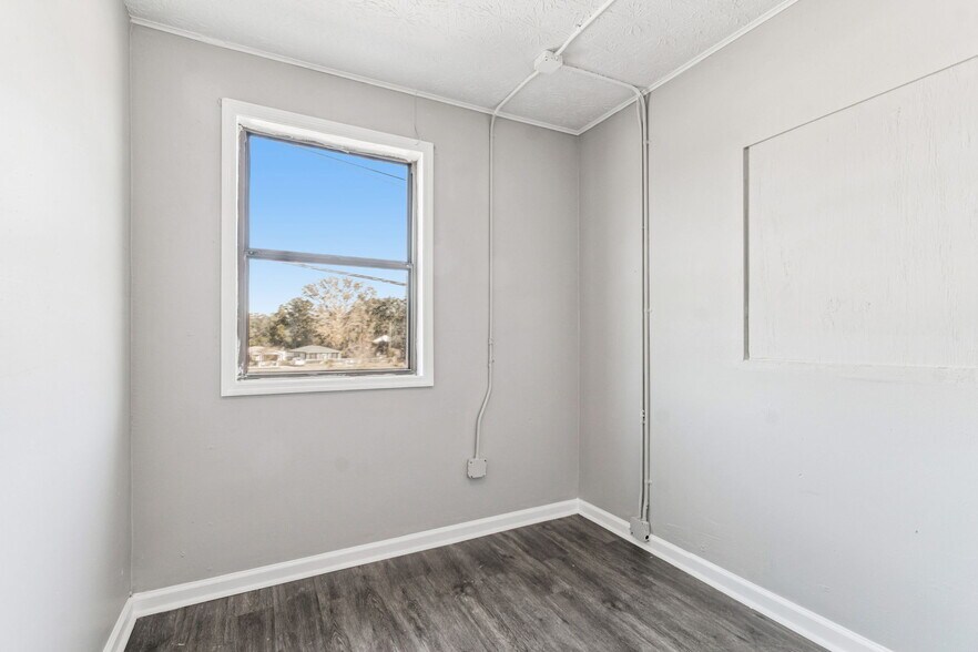 More Photos Of 715 McDuff Ave, Jacksonville Storefront Retail Residential For Sale