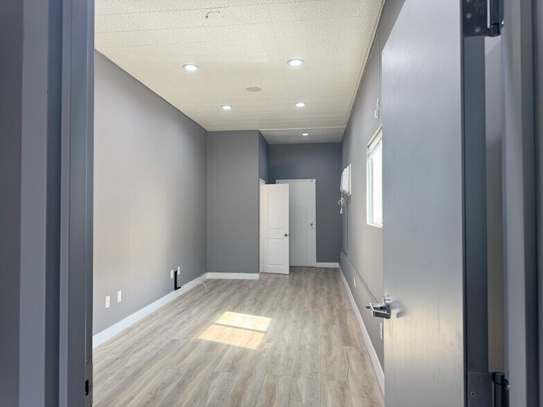 More Photos Of 2221-2225 W Olive Ave, Burbank Office Residential For Sale