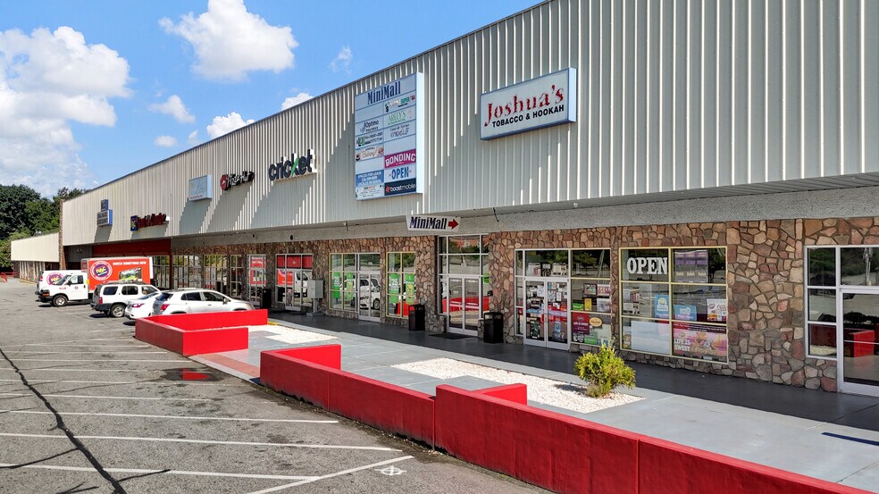 More Photos Of 3015-3089 Waughtown, Winston-Salem General Retail For Lease