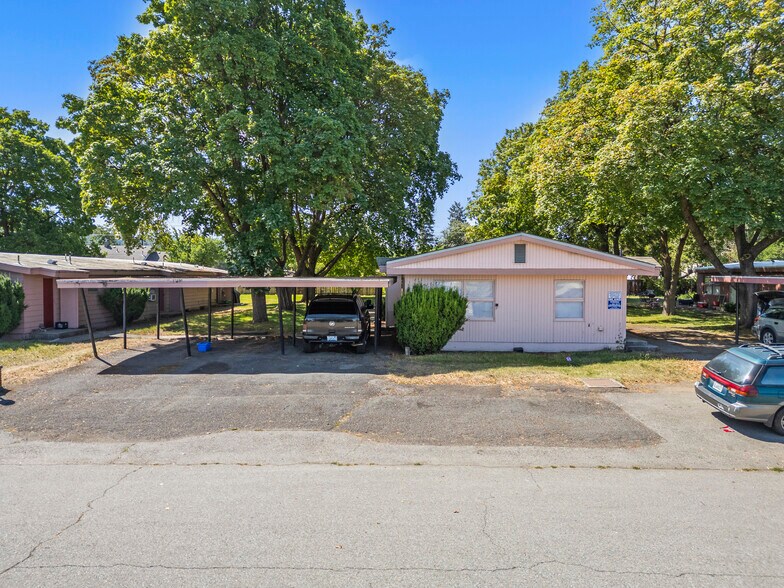 More Photos Of 5004-5010 E 1st Ave, Spokane Valley Apartments For Sale