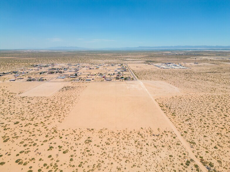 More Photos Of TBD Slippery Rock Road Rd, El Paso Land For Sale