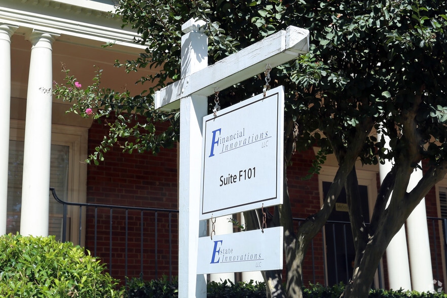 More Photos Of 6111 Peachtree Dunwoody Rd NE, Atlanta Office For Lease