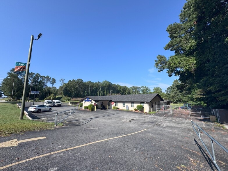 More Photos Of 6755 Old National Hwy, Atlanta Schools For Sale