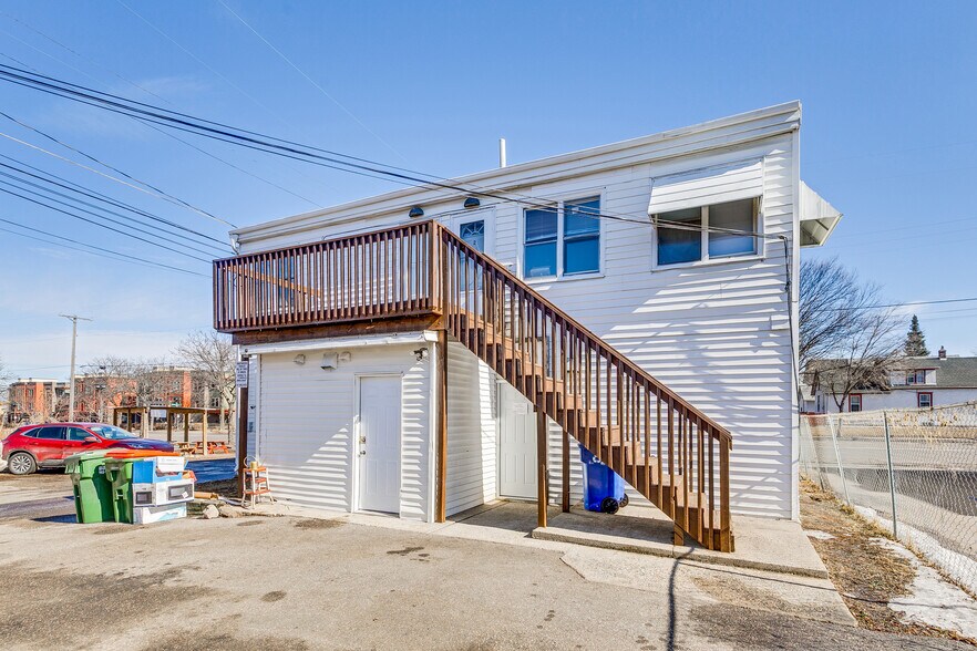 More Photos Of 609-611 N Dale St N, Saint Paul Storefront Retail Residential For Sale