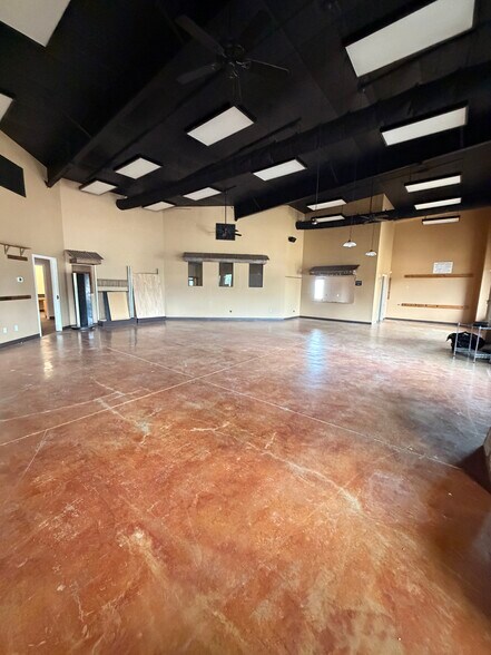 More Photos Of 829-833 W Main st, Homer General Retail For Sale