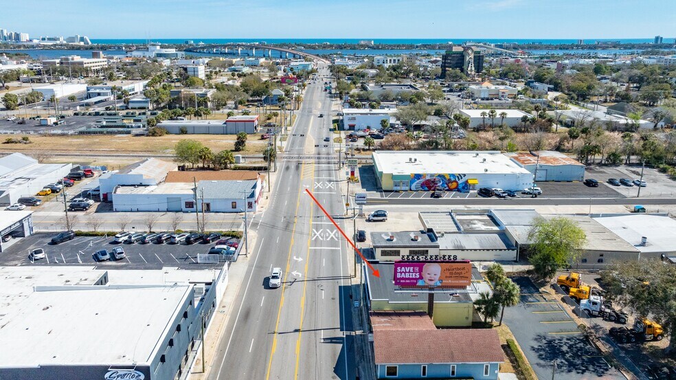 More Photos Of 517-519 W International Speedway Blvd, Daytona Beach Freestanding For Sale