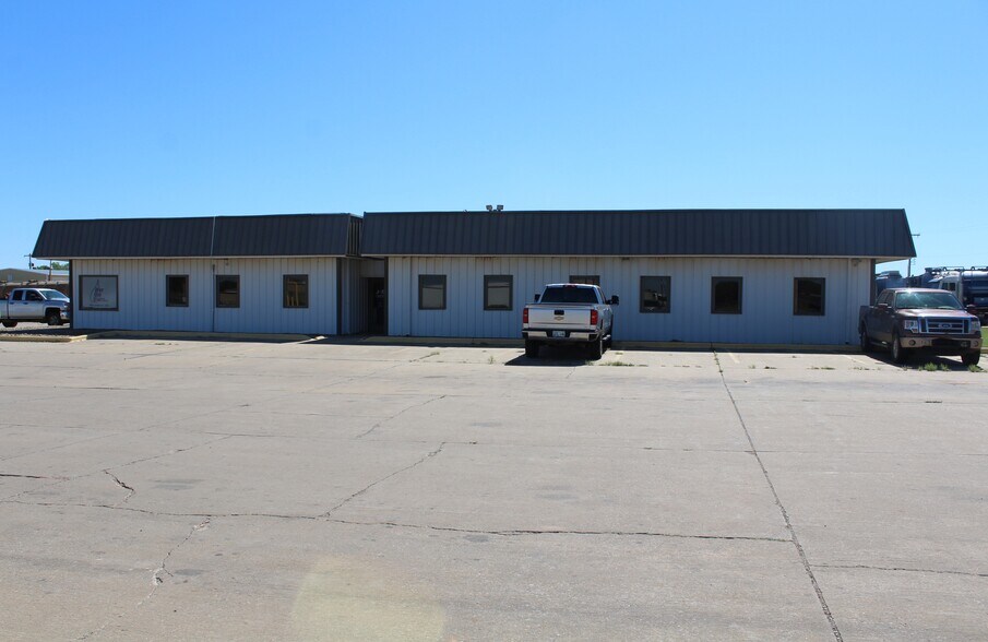 More Photos Of 4616 Oil Patch Dr, Woodward Warehouse For Sale