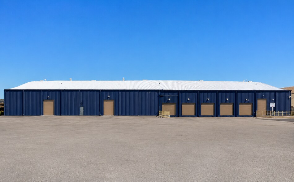 Primary Photo Of 1203 N Gertrude Ave, Stockton Distribution For Lease